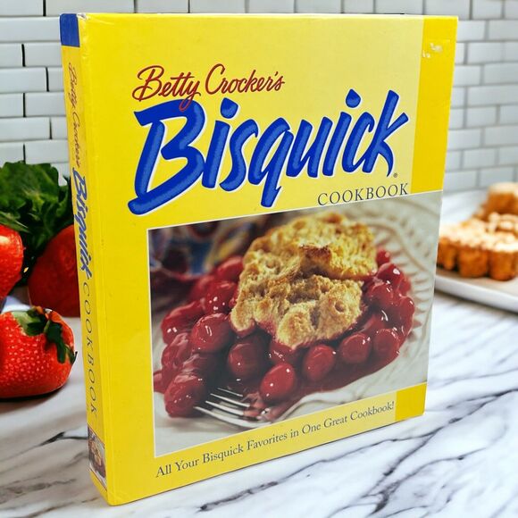 Y2K Betty Crocker First Edition Vintage Bisquick Spiral Hardcover Cookbook - Picture 1 of 12